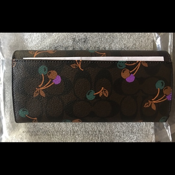 Coach Wallet - Picture 2 of 7